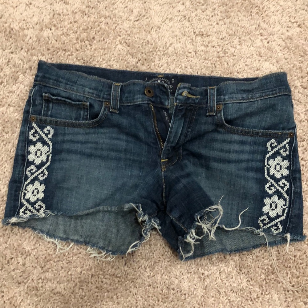 Lucky Jeans - Size 2/26 - The Cut Off Shorts